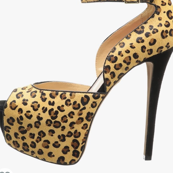 BETSEY JOHNSON Leanah Leopard Platform Pump heels size 6 - Picture 7 of 13